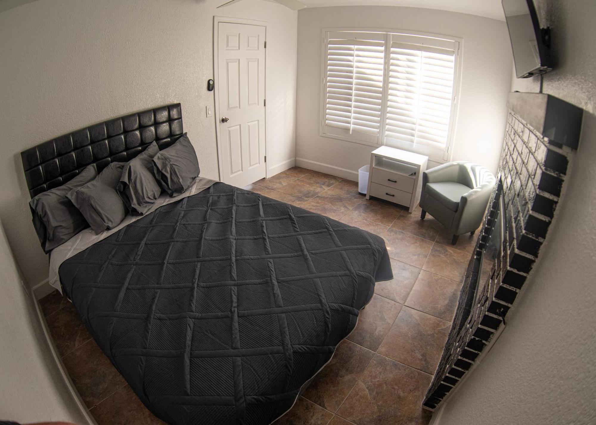 Comfy Expansive Home - Near The Strip - Heated Pool Las Vegas Exteriör bild